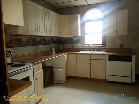 1233 E Main St, Ottawa, OH 45875 photo 4