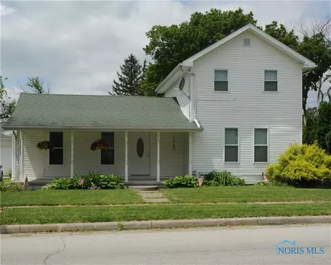 118 S Adrian St, Lyons, OH 43533 photo 1
