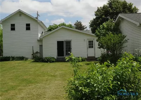 118 S Adrian St, Lyons, OH 43533 photo 11