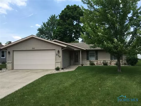 310 W Arthur Dr, Bryan, OH 43506 photo 1