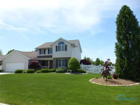 210 Carson Dr, Bryan, OH 43506 photo 1