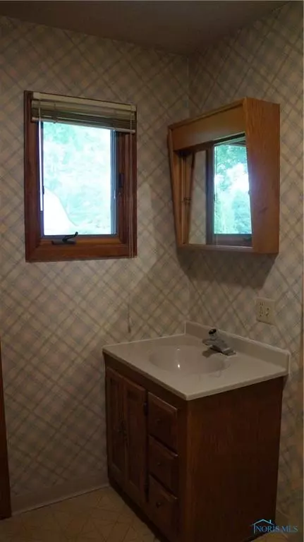 800 Pine St, Wauseon, OH 43567 photo 6