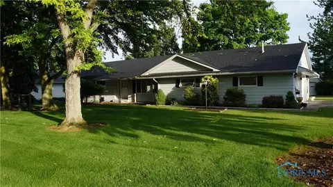 800 Pine St, Wauseon, OH 43567 photo 1