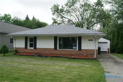 2425 Ozark Rd, Toledo, OH 43613 photo 1