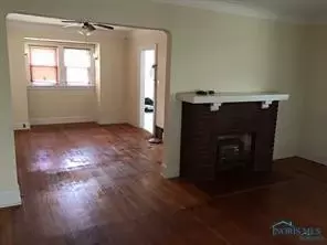 2049 Perth St, Toledo, OH 43607 photo 4