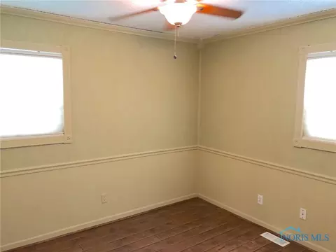 104 Clifton Rd, Toledo, OH 43607 photo 8