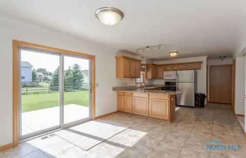 347 Walker Ave, Luckey, OH 43443 photo 5