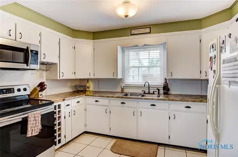 1028 N Williams St, Paulding, OH 45879 photo 9
