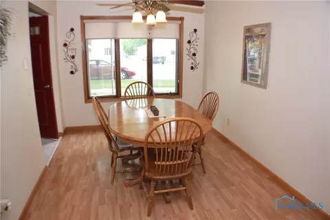 806 Cherry St, Genoa, OH 43430 photo 11