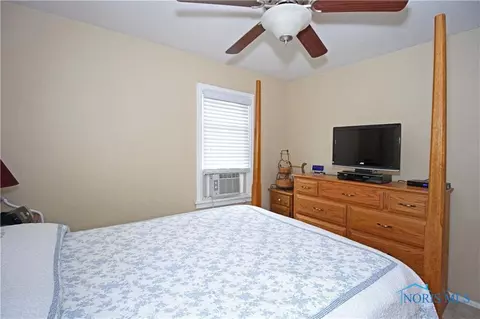 2934 Chipplegate Rd, Toledo, OH 43614 photo 11