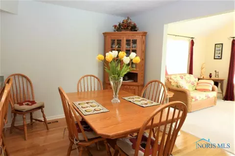 7009 Springview Dr, Maumee, OH 43537 photo 15