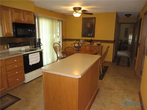 12958 Eileen St, Weston, OH 43569 photo 4