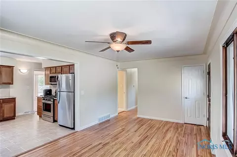 4359 S Eber Rd, Monclova, OH 43542 photo 6