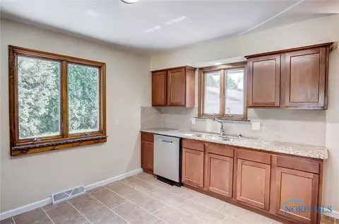 4359 S Eber Rd, Monclova, OH 43542 photo 10