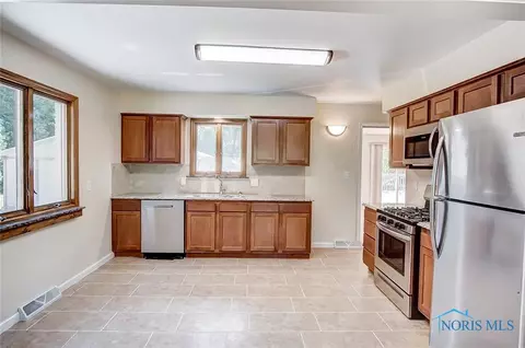 4359 S Eber Rd, Monclova, OH 43542 photo 7