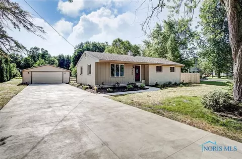 4359 S Eber Rd, Monclova, OH 43542 photo 1