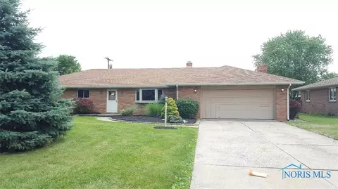 204 Park Ln, Walbridge, OH 43465 photo 1