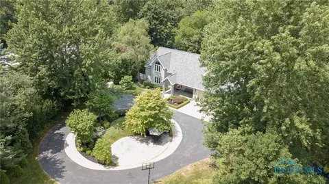 7326 Coder Rd, Maumee, OH 43537 photo 2