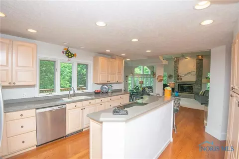 7326 Coder Rd, Maumee, OH 43537 photo 16