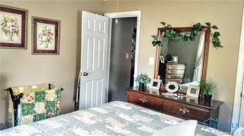 5939 Douglas Rd, Toledo, OH 43613 photo 13