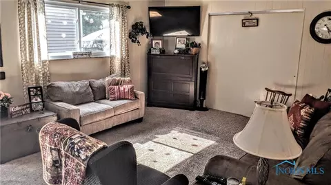5939 Douglas Rd, Toledo, OH 43613 photo 10