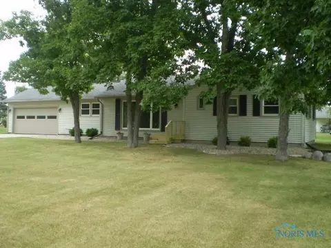 40 Deville Dr, Defiance, OH 43512 photo 2