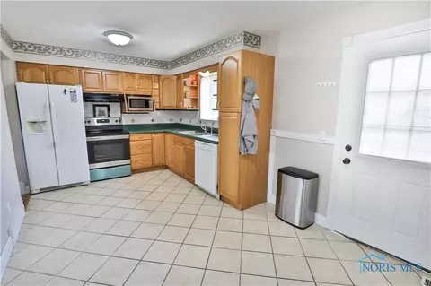 3154 Flame Dr, Oregon, OH 43616 photo 19