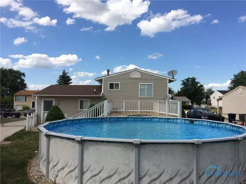 3154 Flame Dr, Oregon, OH 43616 photo 4
