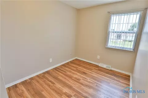 3154 Flame Dr, Oregon, OH 43616 photo 22