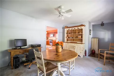 503 E William St, Maumee, OH 43537 photo 10