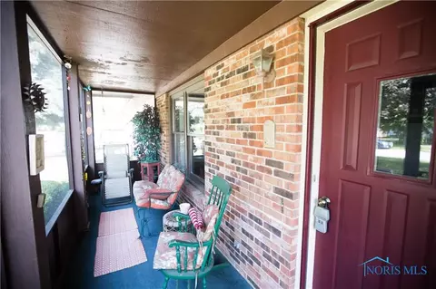 503 E William St, Maumee, OH 43537 photo 11