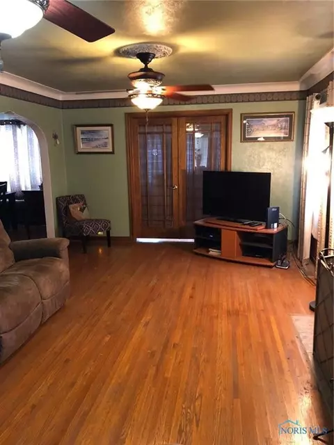 302 E Jackson St, West Unity, OH 43570 photo 5