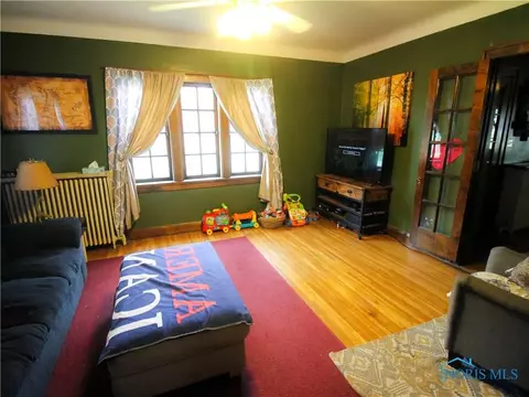 1926 Shenandoah Rd, Toledo, OH 43607 photo 5