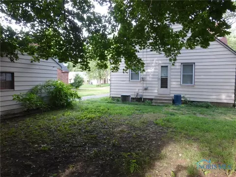 813 Keil Rd, Toledo, OH 43607 photo 3