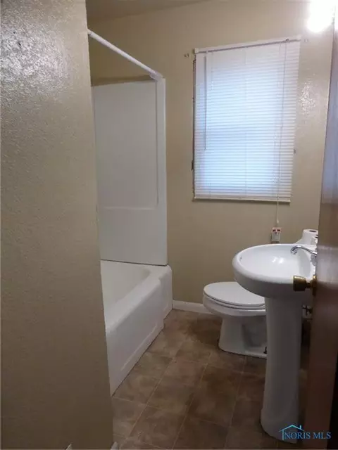 813 Keil Rd, Toledo, OH 43607 photo 12