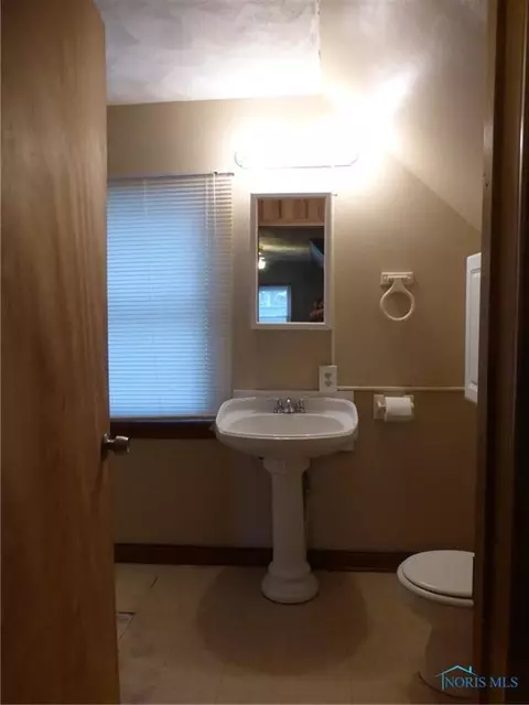 813 Keil Rd, Toledo, OH 43607 photo 17