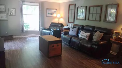 506 John St, Bryan, OH 43506 photo 3