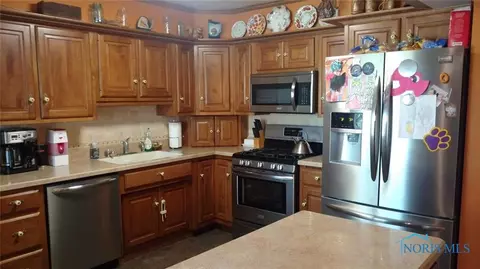 506 John St, Bryan, OH 43506 photo 9