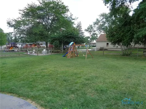 5727 Bermuda Dr, Walbridge, OH 43465 photo 20