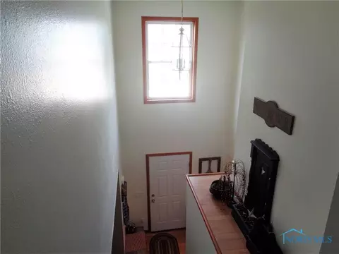 5727 Bermuda Dr, Walbridge, OH 43465 photo 13