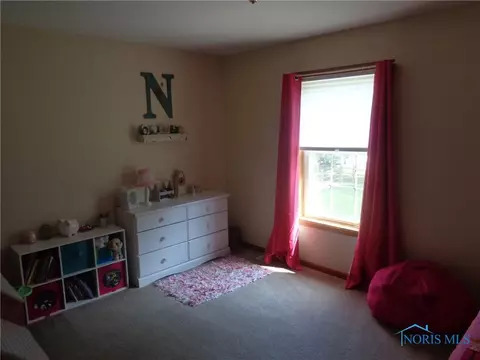 5727 Bermuda Dr, Walbridge, OH 43465 photo 12