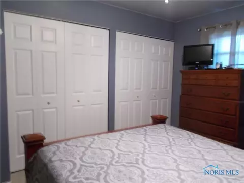 413 E High St, Napoleon, OH 43545 photo 8