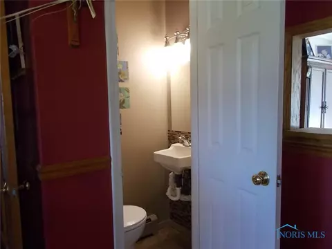 413 E High St, Napoleon, OH 43545 photo 19