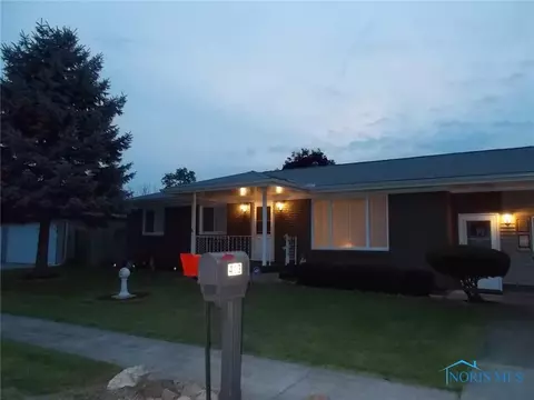 413 E High St, Napoleon, OH 43545 photo 32