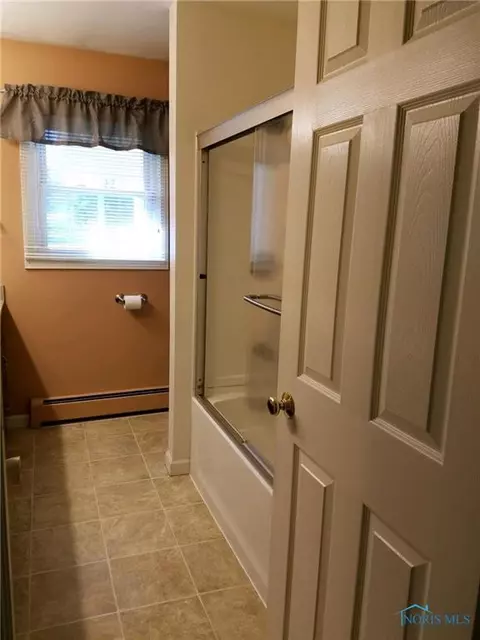 413 E High St, Napoleon, OH 43545 photo 12