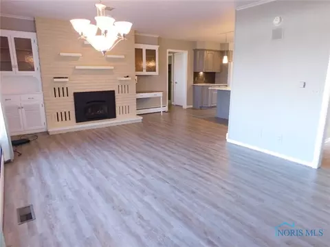 504 Walnut St, Archbold, OH 43502 photo 4
