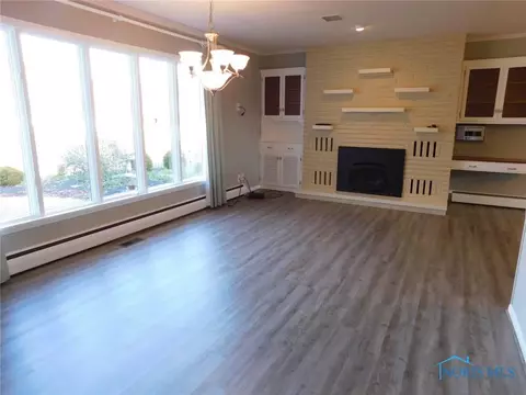 504 Walnut St, Archbold, OH 43502 photo 2