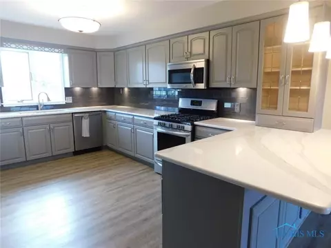 504 Walnut St, Archbold, OH 43502 photo 7