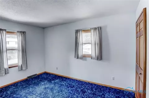 860 Maple Ln, Waterville, OH 43566 photo 9