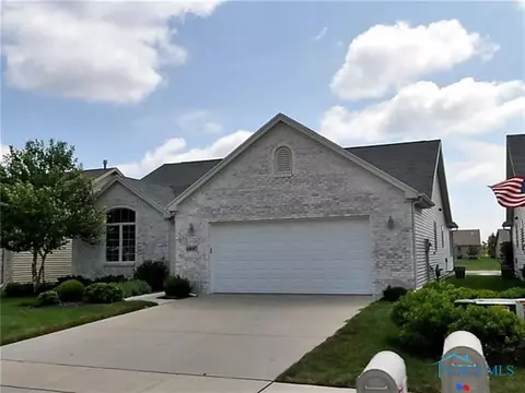 6847 Reflections Dr, Maumee, OH 43537 photo 1